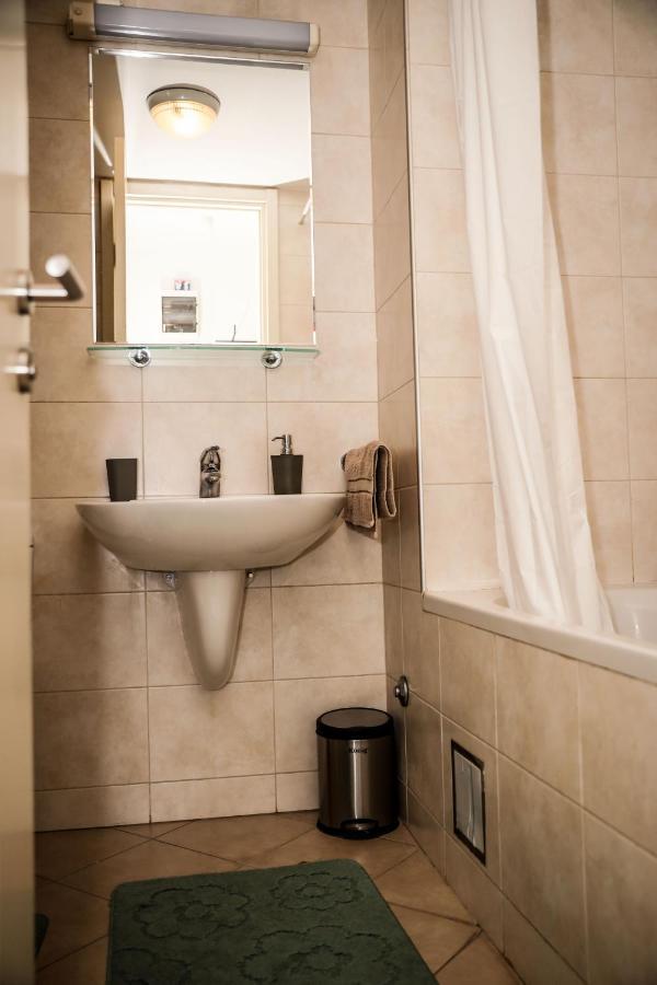 Apartman Green Relax Belville Belgrád Kültér fotó